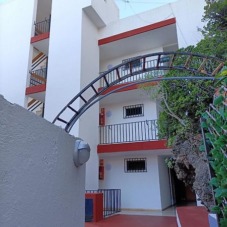 Casa Bianca Wifi5G 56M2 Doubleroom بويرتو ذي لا كروز المظهر الخارجي الصورة